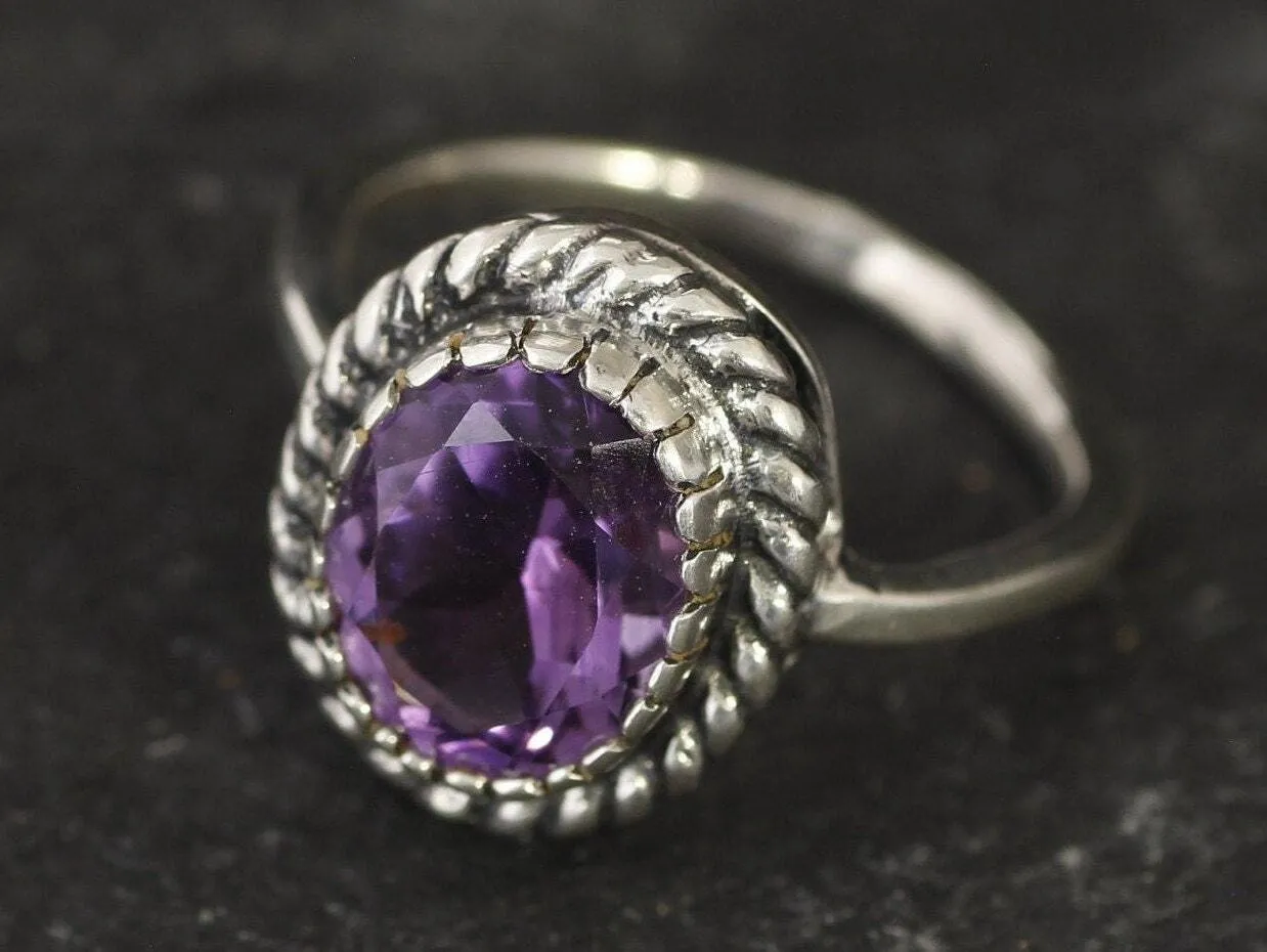 Vintage Amethyst Ring - Purple Gemstone Ring - February Birthstone Ring
