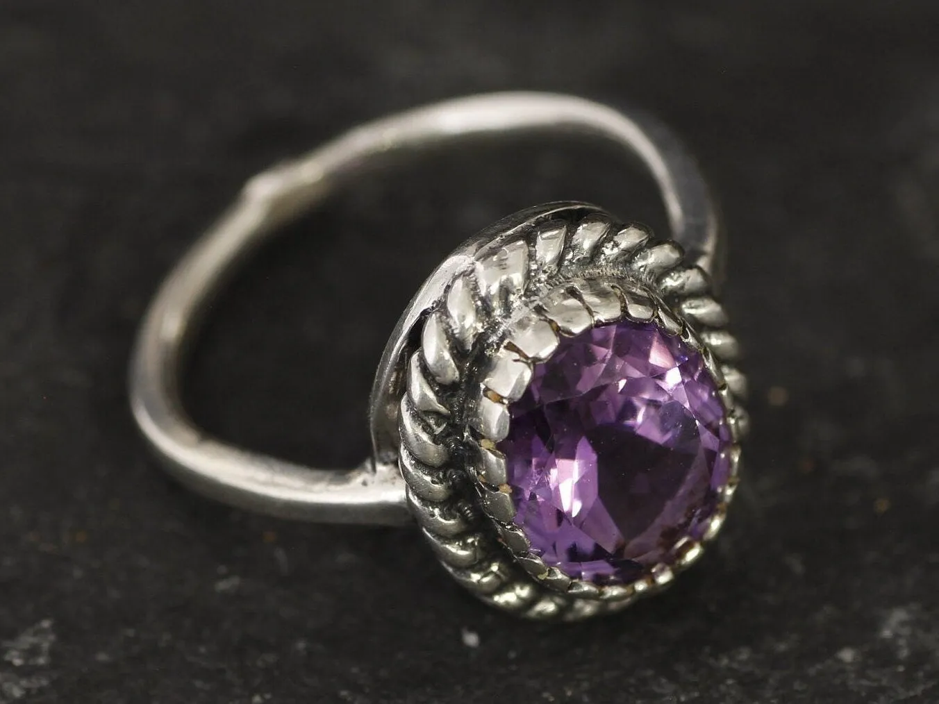 Vintage Amethyst Ring - Purple Gemstone Ring - February Birthstone Ring