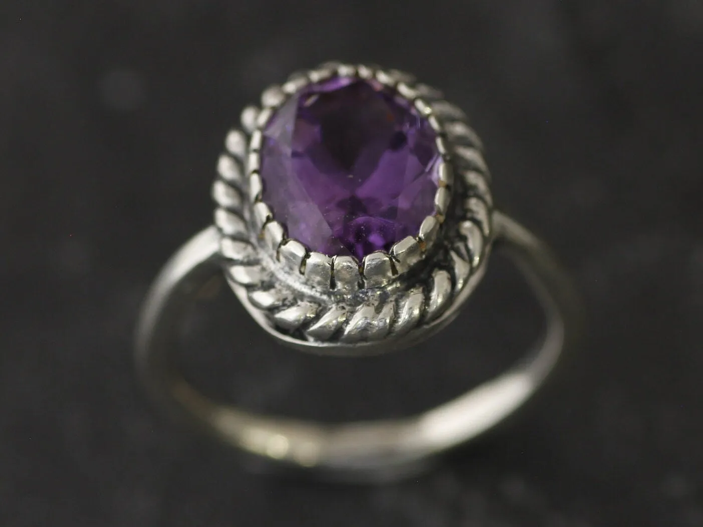 Vintage Amethyst Ring - Purple Gemstone Ring - February Birthstone Ring